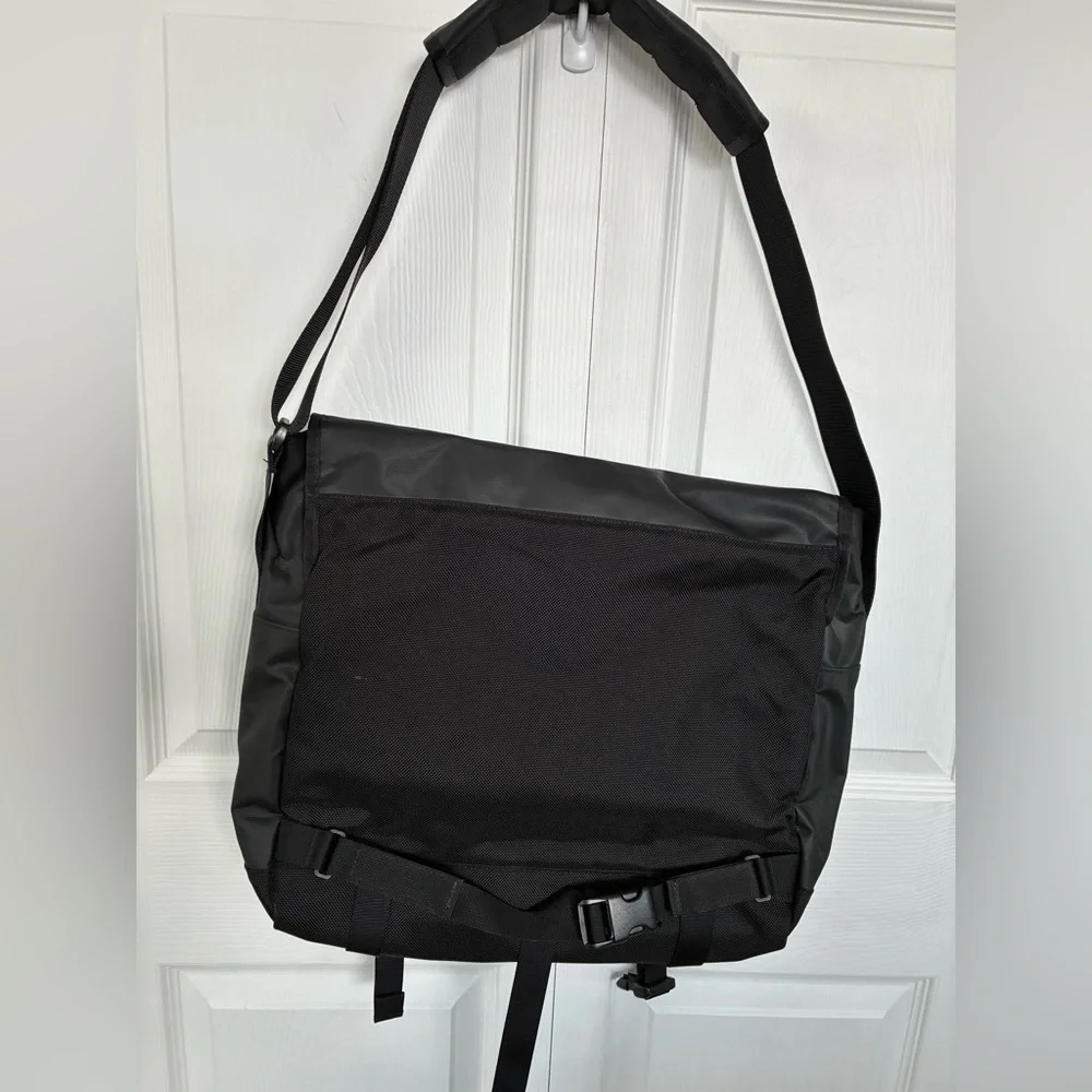 The North Face Classic Black Messenger Bag